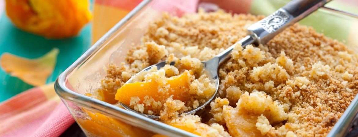 Peach crumble pie